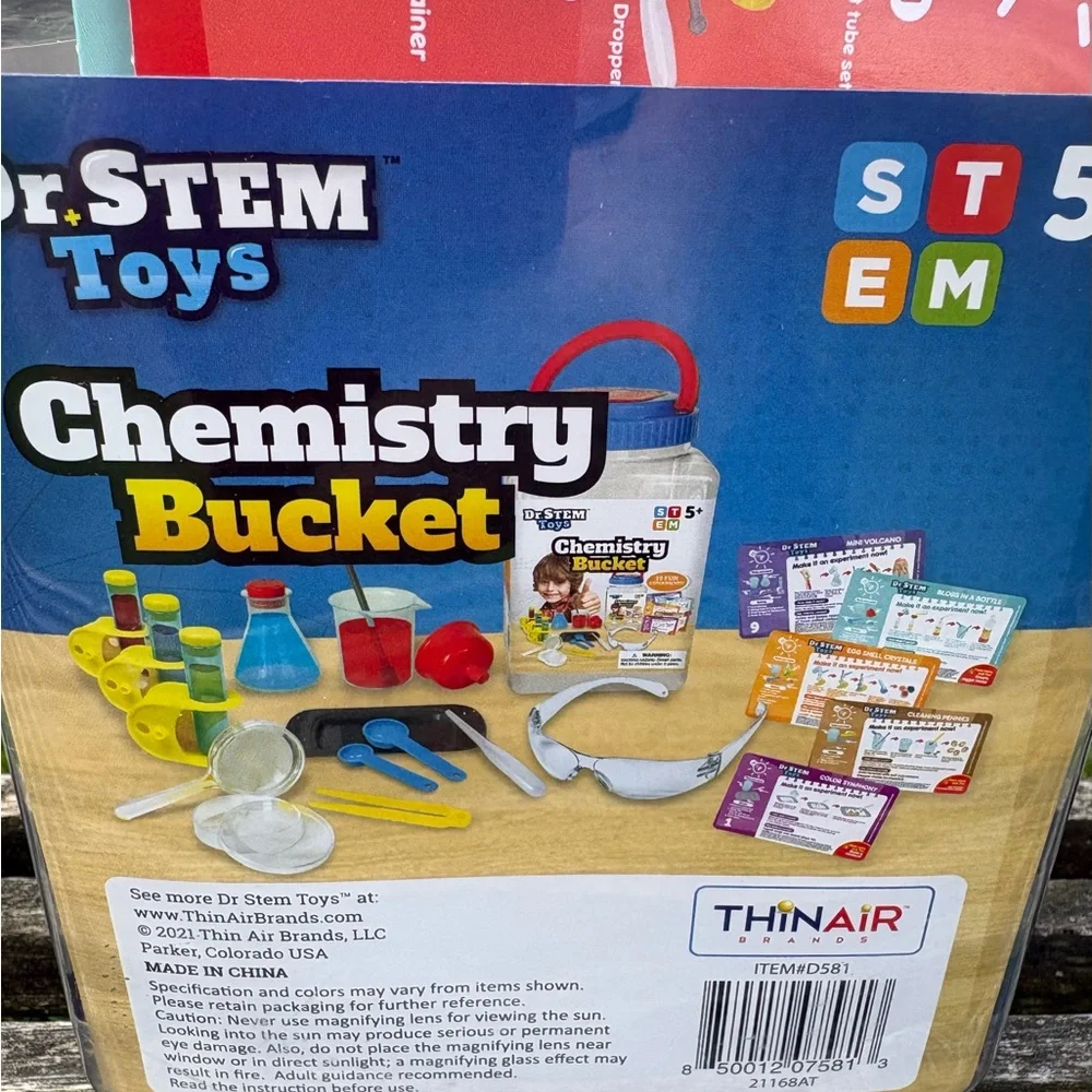 Dr. Stem Toys Chemistry Bucket NWT